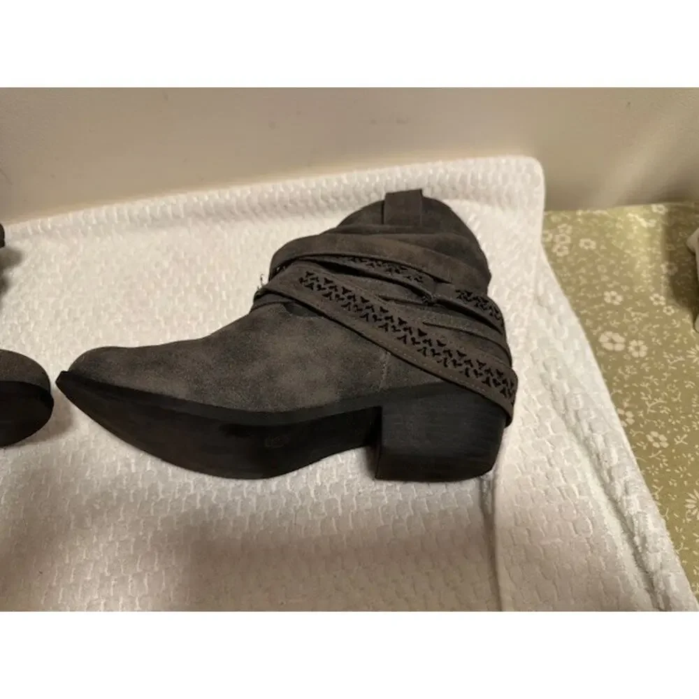 Used Not Rated Gray Faux Suede Ruched Booties with Cutout Strap Design 6.5
